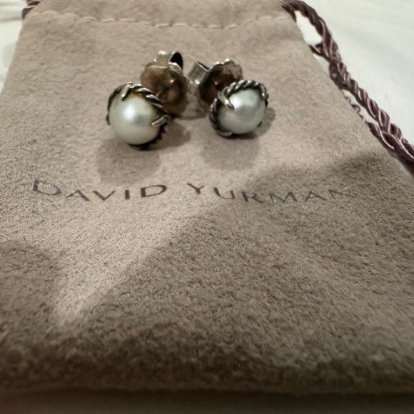 David Yurman pearl earrings - Picture 3 of 3